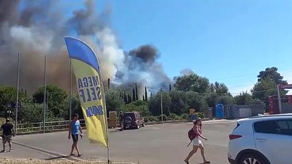Grosseto, vasto incendio alle porte della città