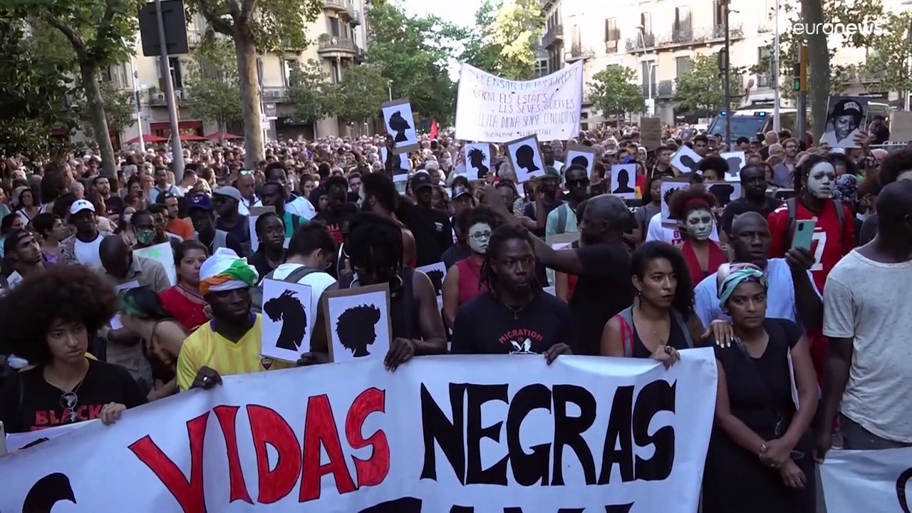 "لا يوجد إنسان غير قانوني!".. مظاهرات في إسبانيا والرباط احتجاجا على حادث مليلية ومقتل مهاجرين