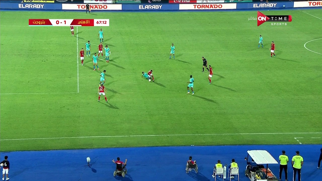 محمد شريف يهدر فرصة الهدف الثانى للأهلى أمام بتروجت