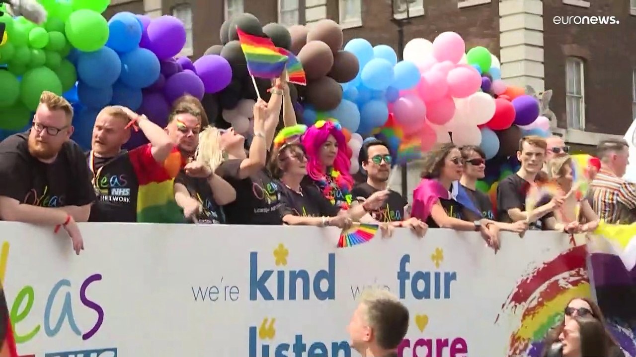 Jetzt erst recht: Pride-Paraden nach dem Anschlag von Oslo