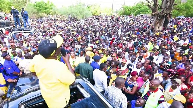 DP Ruto tells off President Uhuru, saying he should keep off the campaign trail as a Statesman