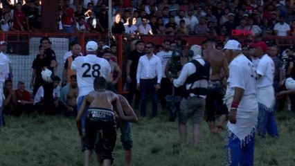 SPOR Kırkpınar'da favori başpehlivanlar elendi