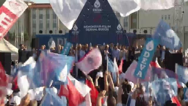 Babacan, İkinci Mitingini Gebze'de Yaptı: Türkiye'nin Yıldızını Parlatacağız, Söz Veriyorum. Biz Söz Verince Tutarız