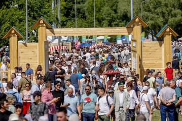 Rusya'daki Tatar ve Başkurt halkları Sabantuy Bayramı'nı coşkuyla kutladı