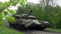 شاهد: روسيا تنشر فيديو لدبابات تقصف مواقع عسكرية أوكرانية