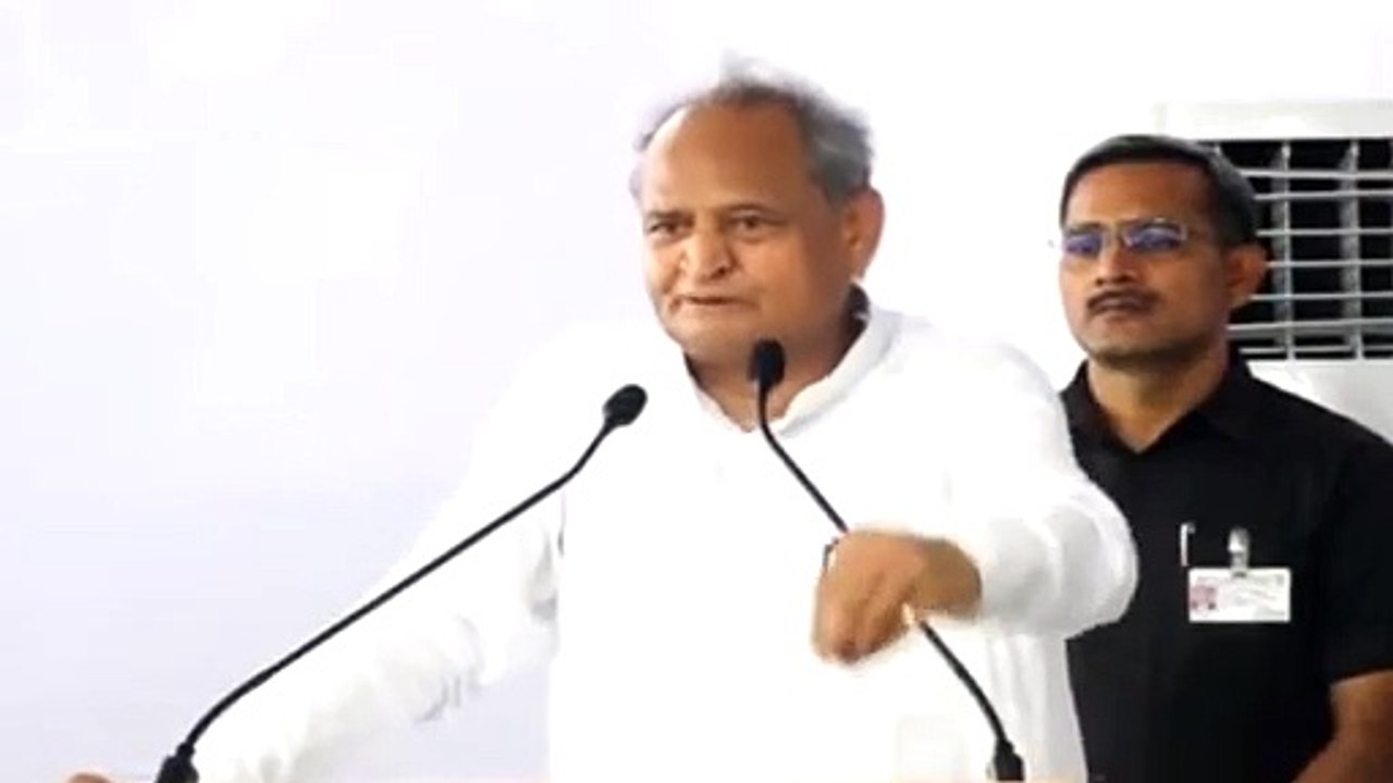 पायलट के बाद अब गजेंद्र सिंह शेखावत के लिए सीएम गहलोत ने क्या कहा?