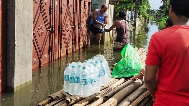 Flood wreaks havoc in Assam, over 30 district affected