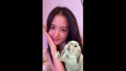 BLACKPINK JISOO ON WEVERSE