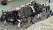 Pakistan'da otobüs vadiye uçtu: 19 ölü, 12 yaralı