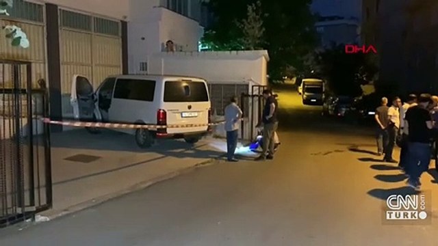 Eski vekil Mahmut Dede'nin aracına molotoflu saldırı