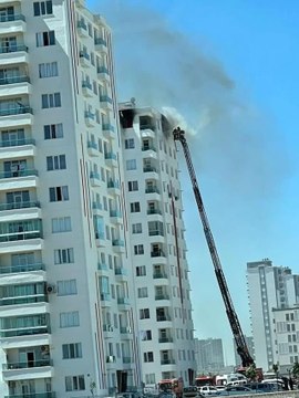Son dakika haber: Diyarbakır'da 13 katlı binada yangın