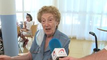 Un campamento de verano intergeneracional reúne en residencias de ancianos a niños y mayores