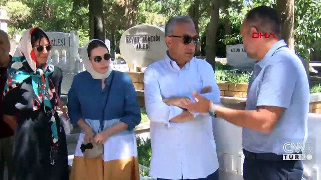 Kemal Sunal vefatının 22'nci yılında mezarı başında anıldı