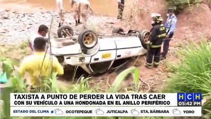 Taxista estuvo a punto de morir tras caer a una hondonada en la capital