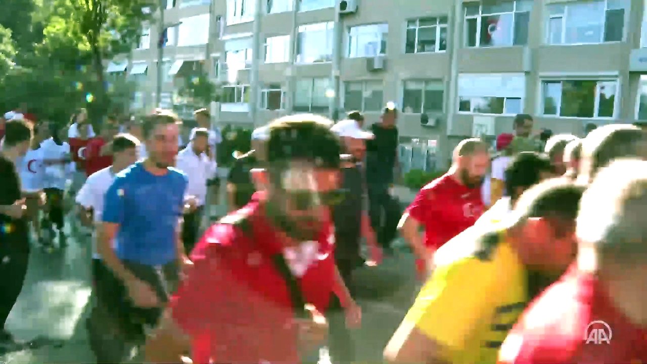 İstanbul'da "Vatan Koşusu" ile 15 Temmuz şehitleri anıldı