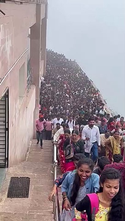 Pavagadh Kalika Mata Temple पावागढ़ में महाकाली माता के दर्शन को उमड़ा श्रद्धालुओं का सैलाब
