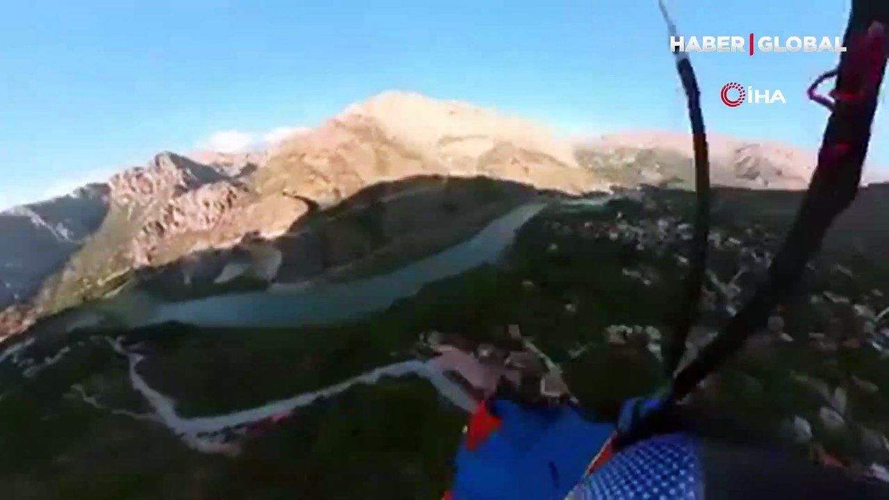 Dünyanın en tehlikeli sporu: Erzincan'da sporcuların yarasa atlayışları nefes kesti!