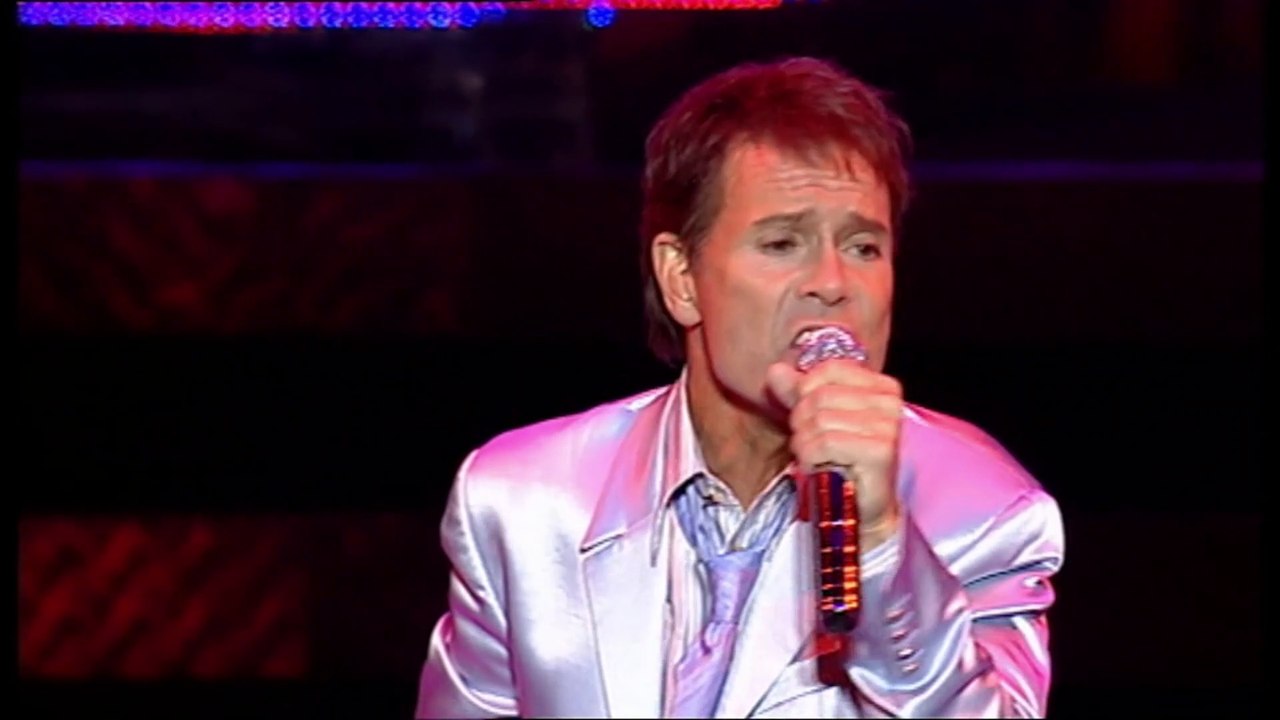 SHE'S A GIPSY by Cliff Richard - live performance 2003 - HD + lyrics