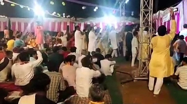 दौसा. एक शाम सांवरे के नाम में भजनों पर झूमे श्रोता