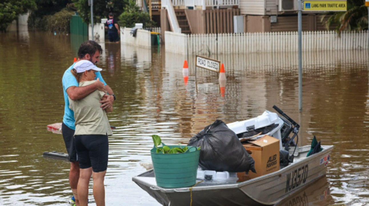 Sydney: Menschen fliehen vor katastrophalen Überschwemmungen