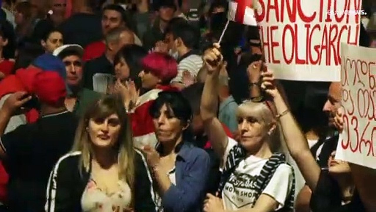 Georgier drängen in die EU: 35 000 demonstrieren vor Regierungspalast