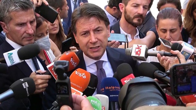 Conte: Restiamo al Governo ma chiediamo discontinuità. Draghi? Ha preso tempo