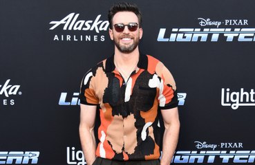 Chris Evans in talks to star in Pain Hustlers