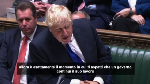 Johnson non molla: tempi difficili, il governo deve andare avanti