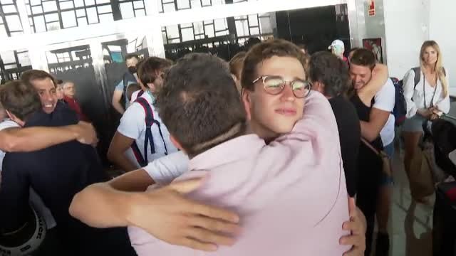 Los campeones del mundo de waterpolo, de vuelta a casa