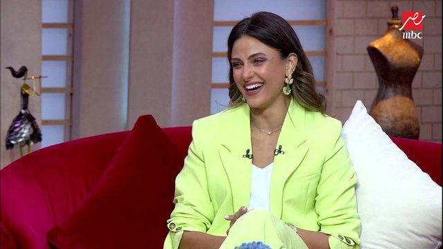 عرض أزياء على الهوا.. اتعرفي على الموضة في الموديلات والألوان السنة دي؟ مع إستايلست دانا شاكر