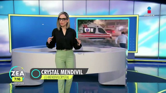 Aguas negras arrastran ambulancia en la alcaldía Tlalpan