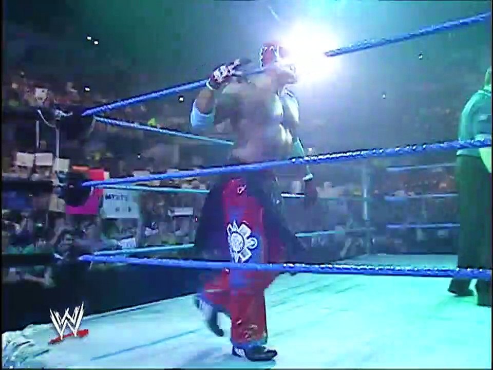 Randy Orton vs Rey Mysterio - WWE SmackDown! 11/11/2005
