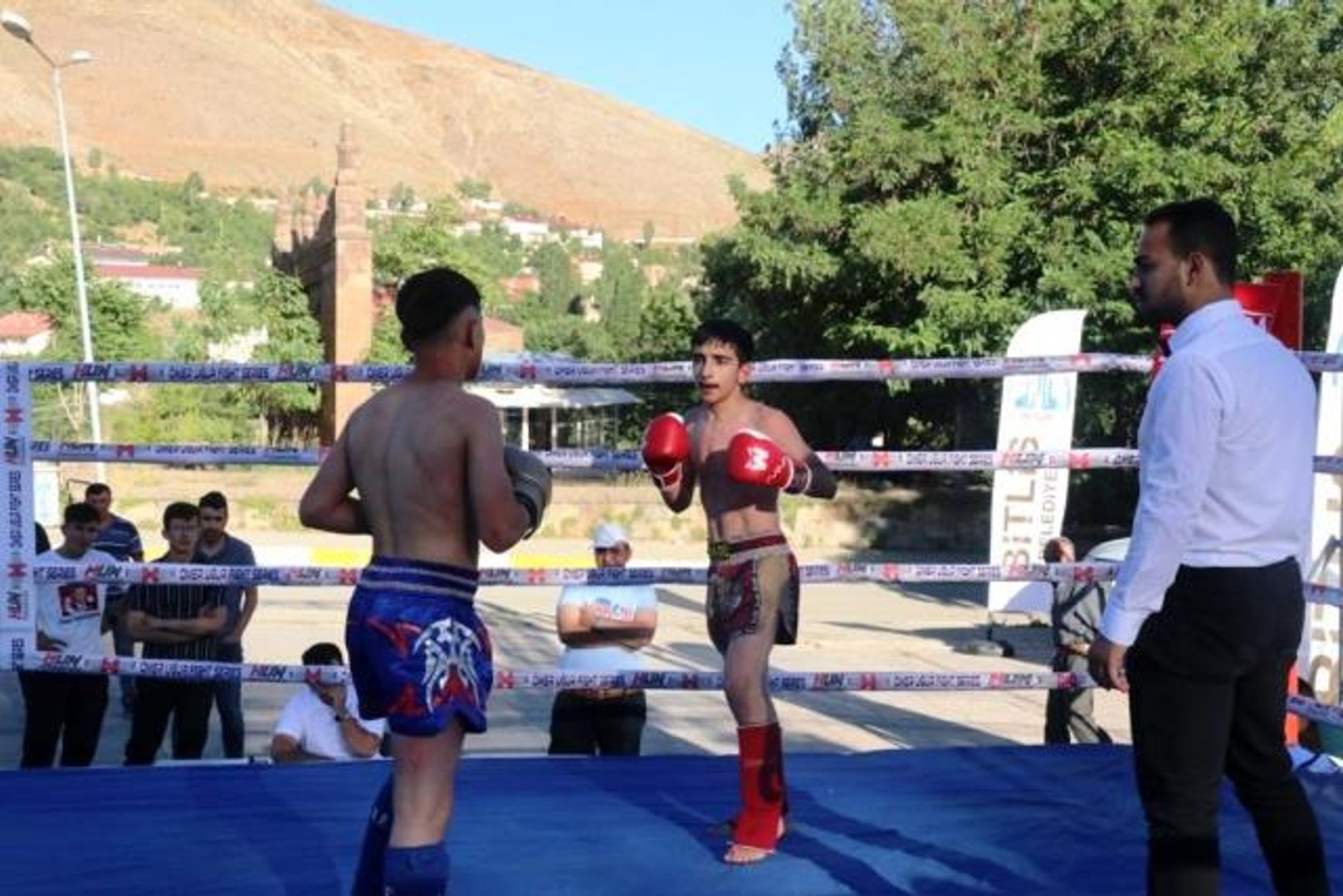 Bitlis'te Uluslararası Muay Thai maçları düzenlendi