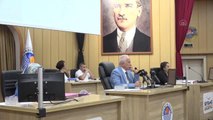 Akdeniz Belediyesi meclis üyeleri arasında tartışma