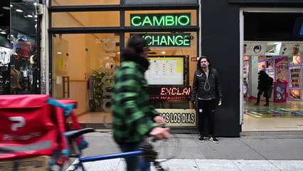 Asume nueva ministra de Economía en una Argentina llena de incertidumbres