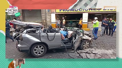 ¡Camioneta cae de azotea de estacionamiento! - Almohadazo Casero