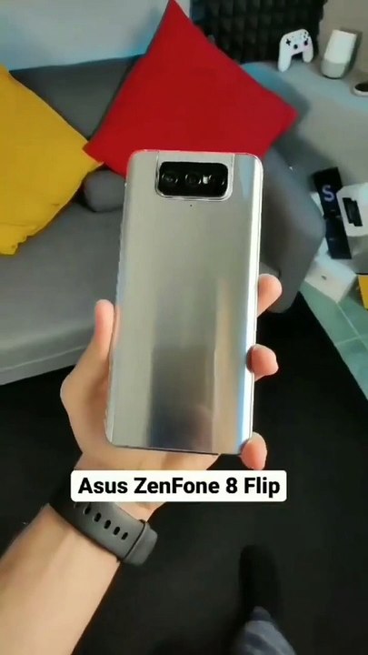 Asus Zenfone 8 Flip Hands-on and 1st look