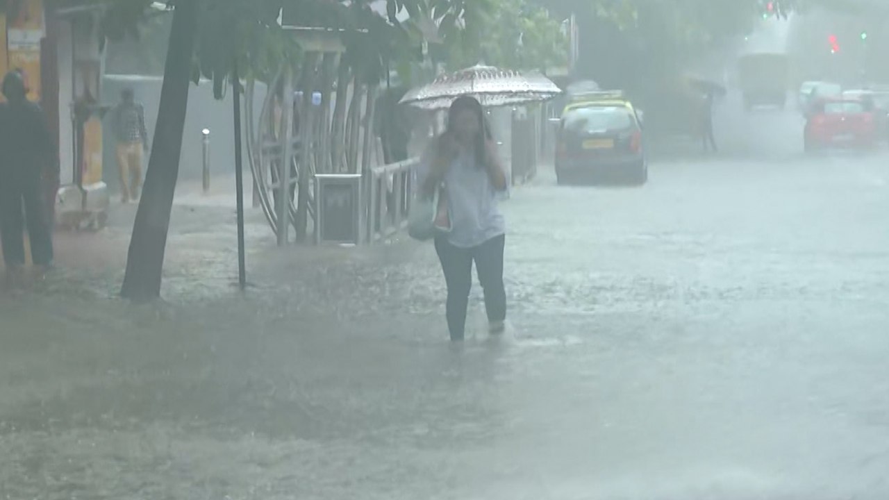 Monsoon 2022:  Heavy rains in Mumbai cause wate...