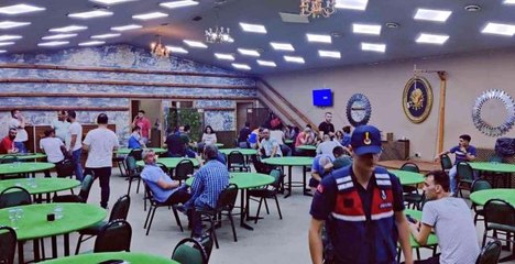 Son dakika haber... İzmir'de kumar operasyonu: 87 kişi suçüstü yakalandı