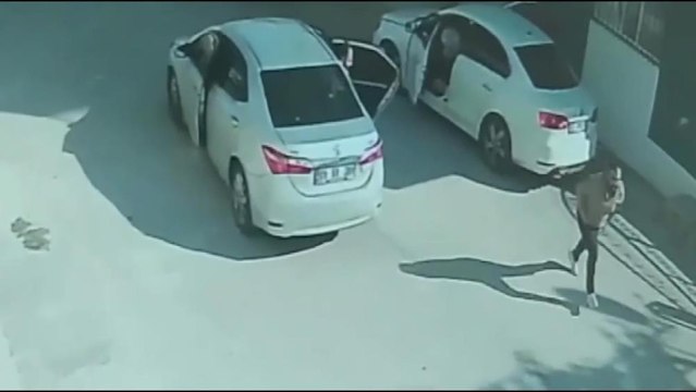 Uyuşturucu zanlısı kovalamaca sonrası yakalandı