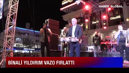 Binali Yıldırım vazo fırlattı gündem oldu
