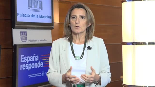 Ribera afirma que la bajada de la luz por el tope al gas empezará a notarse en la factura de julio