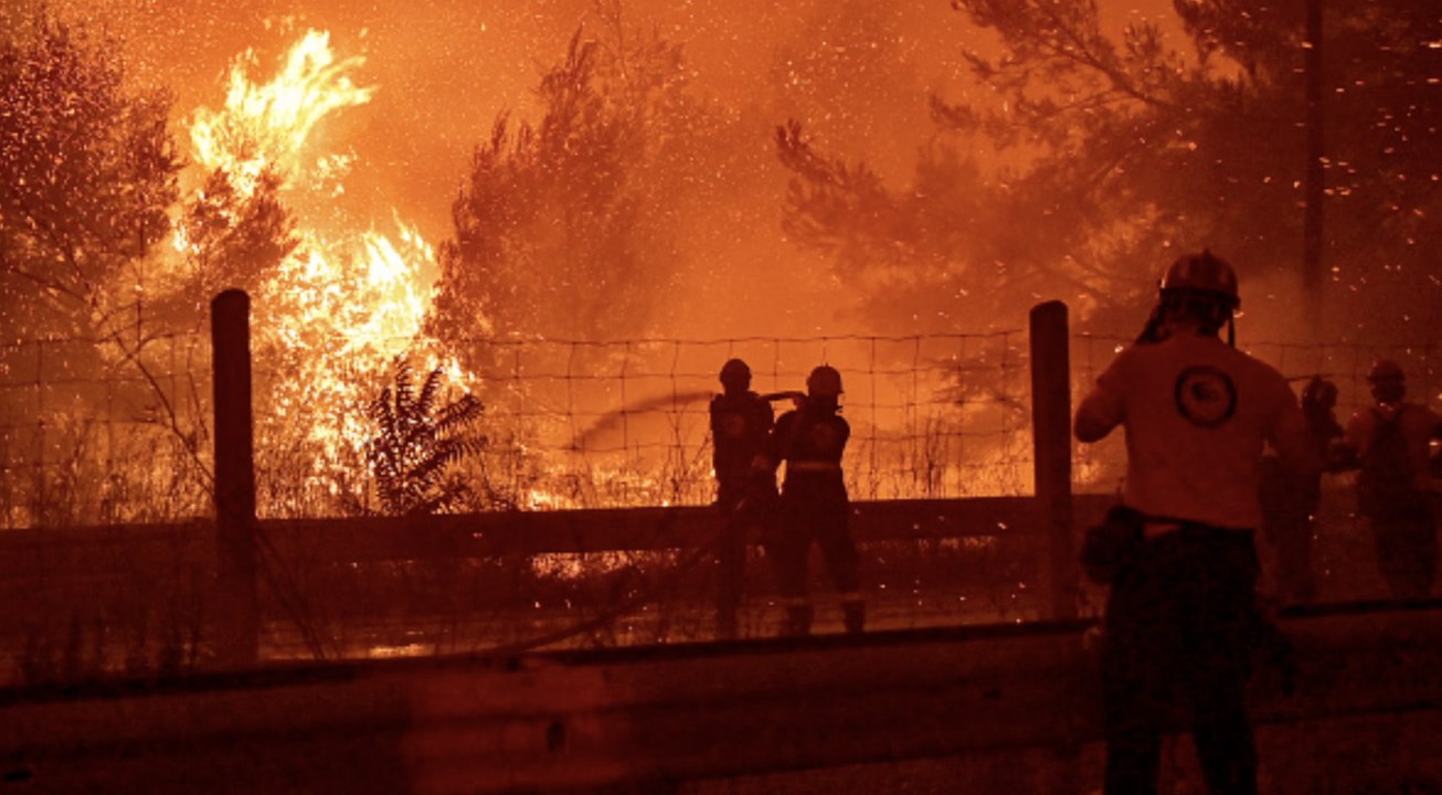 Verheerendes Flammen-Inferno wütet in Griechenland