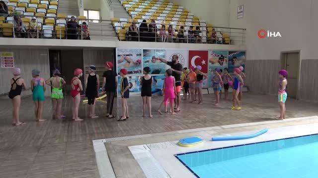 Muş'ta Yüzme Bilmeyen Kalmasın projesine yoğun ilgi
