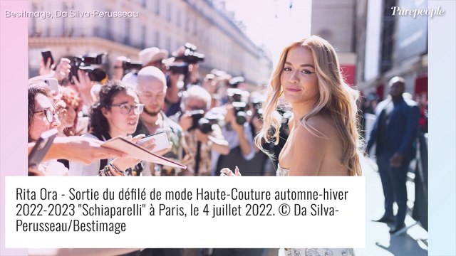 Emma Watson ultra lookée : épaules extra-larges, Rita Ora en incroyable décolleté à perles