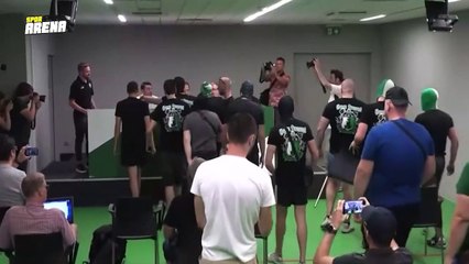 Ljubljana taraftarları, Riera'nın basın toplantısını bastı