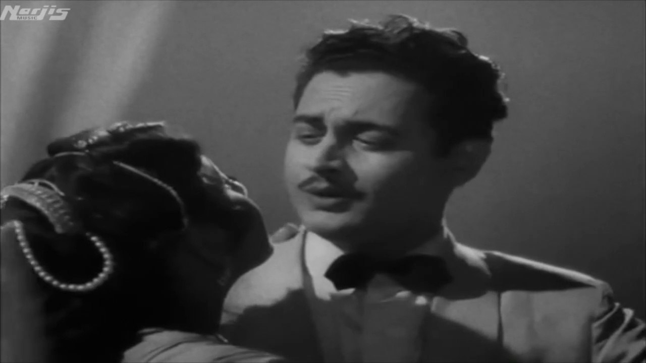 Hum Aapki Aankhon Mein Is Dil Ko Basa De To - Geeta Dutt | Mohammad Rafi