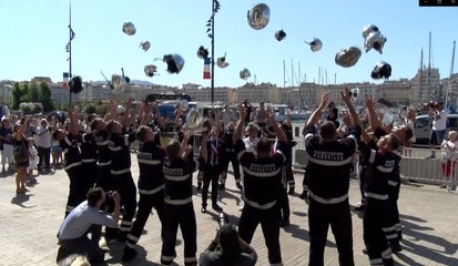 Remise des casques pour les nouveaux marins-pompiers de Marseille