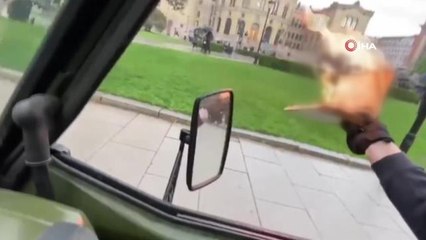 Norveç'te İslam karşıtı grubun lideri Kur'an-ı Kerim yaktıİskandinav ülkelerindeki aşırı sağcı İslam karşıtı eylemciler, son yıllarda müslüman...