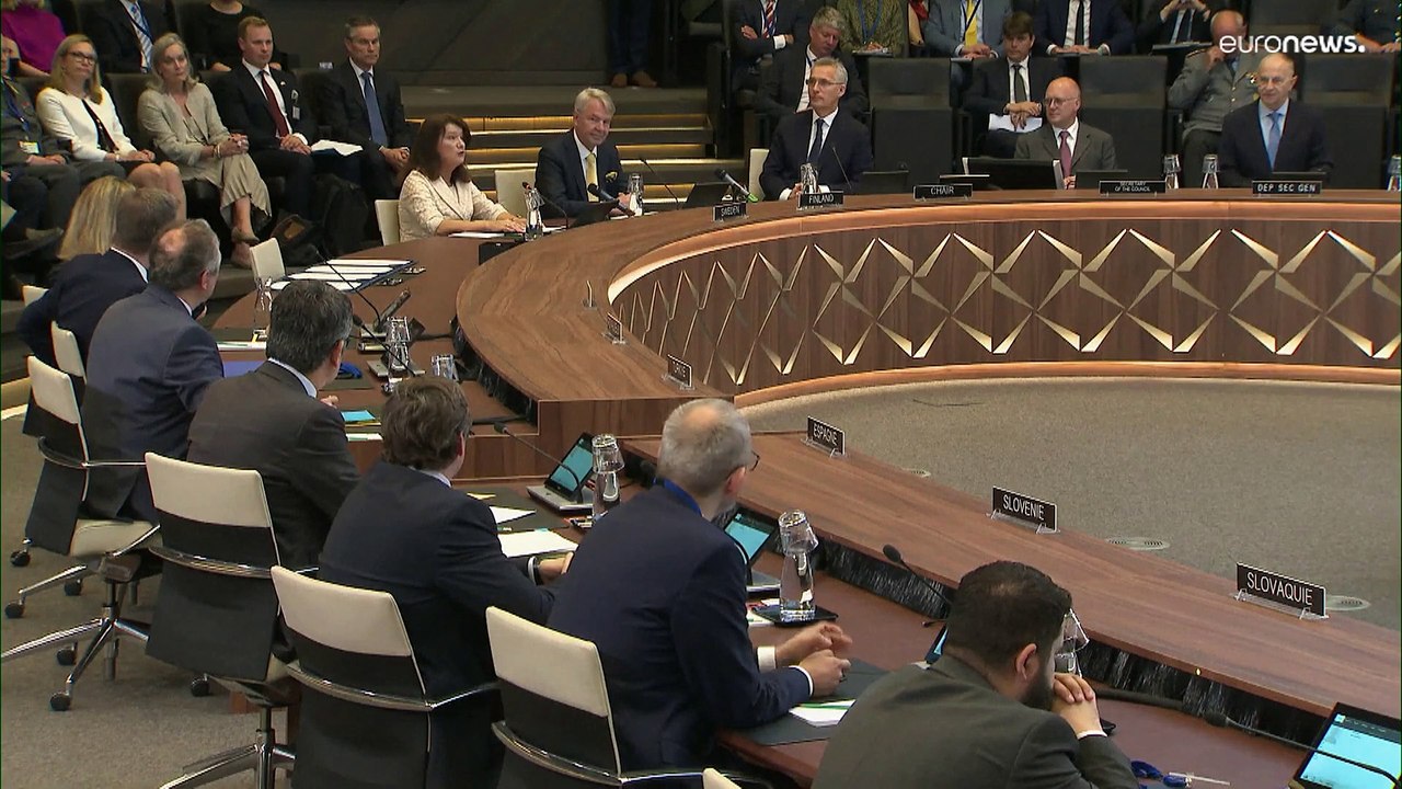 Nato, firmati protocolli di adesione di Svezia e Finlandia: iter avviato